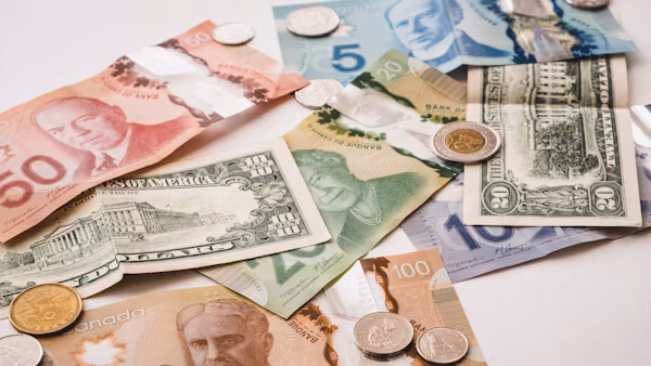  Easy Ways To Reduce Monthly Expenses In Canada
