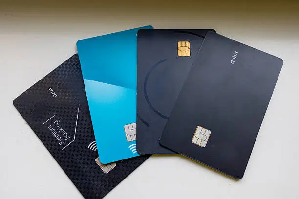 10 Best Ways to Protect Your Credit Online in Canada